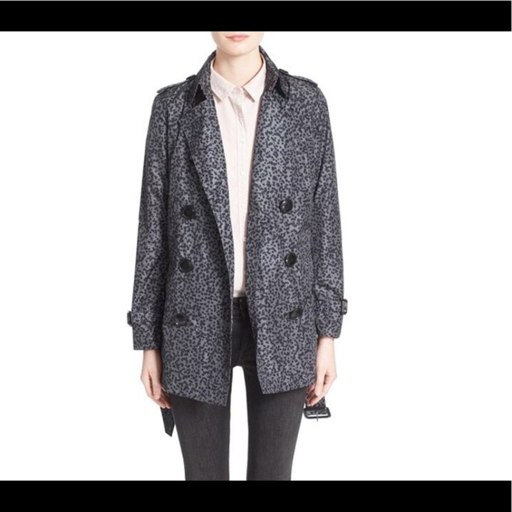 SOLD Burberry Kerrington Lightweight Trench Storm Blue